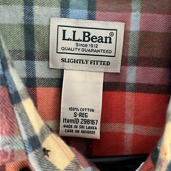 LL Bean “slightly fitted” Orange Plaid Flannel Button Down Size - Picture 2 of 3
